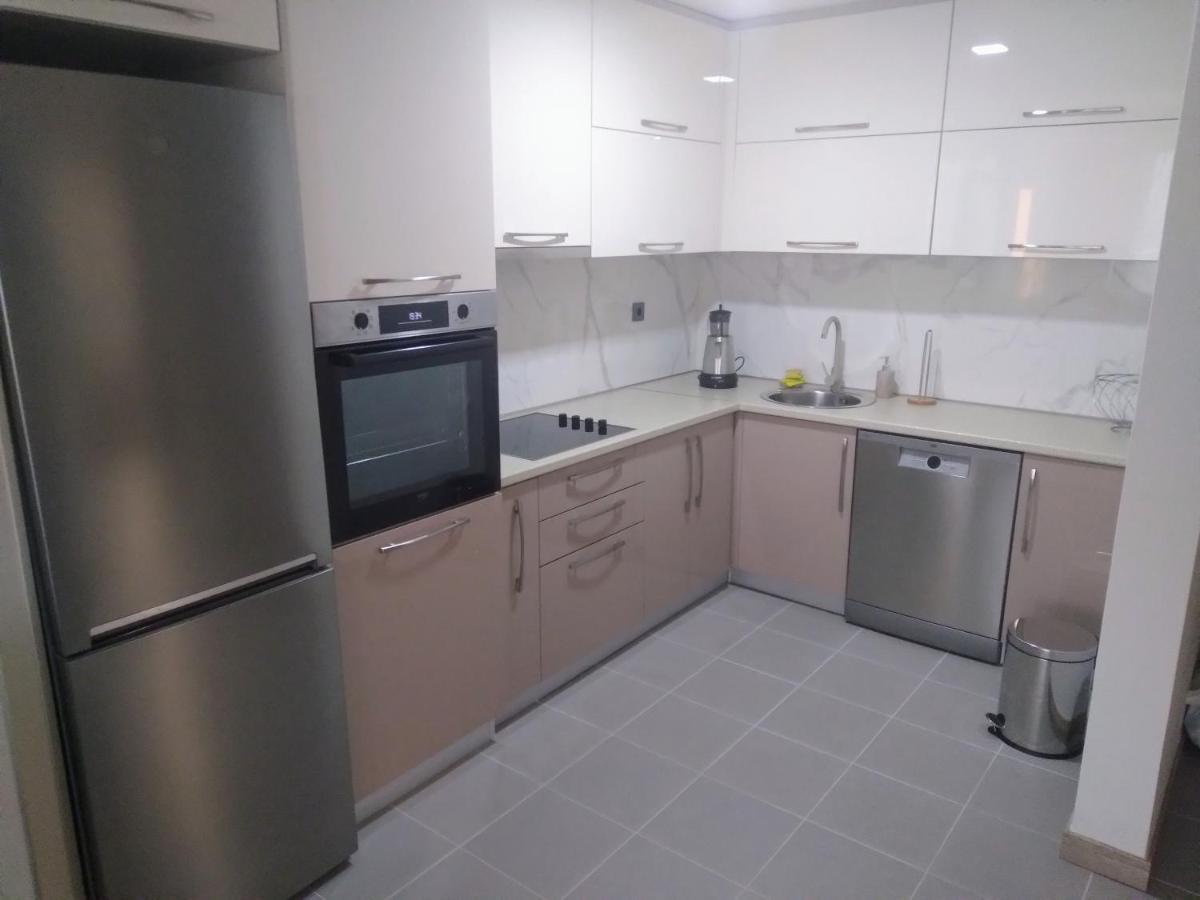 Cevahir Sky City Apartment-Spa & Fitness Center Скопие Екстериор снимка