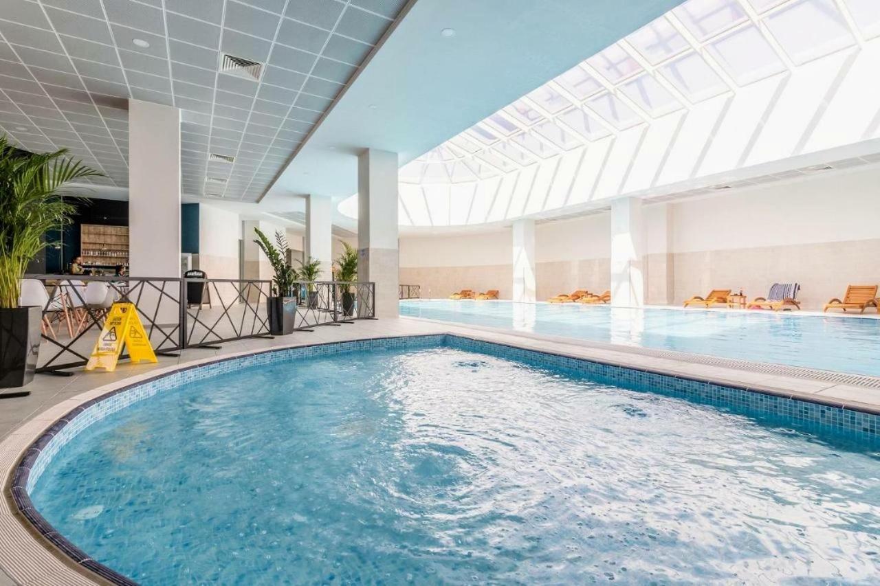 Cevahir Sky City Apartment-Spa & Fitness Center Скопие Екстериор снимка